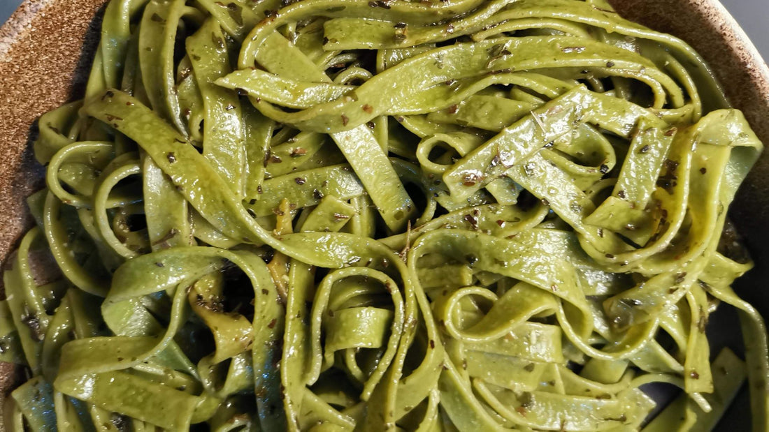Spinach Fettuccine in Butter Garlic Herb Sauce