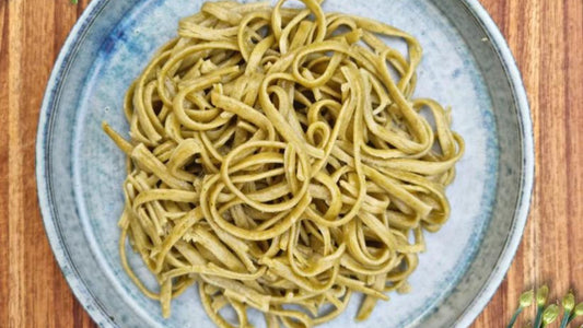 Refreshing Garlic Chives Spaghetti in Lemon and Olive Oil Sauce